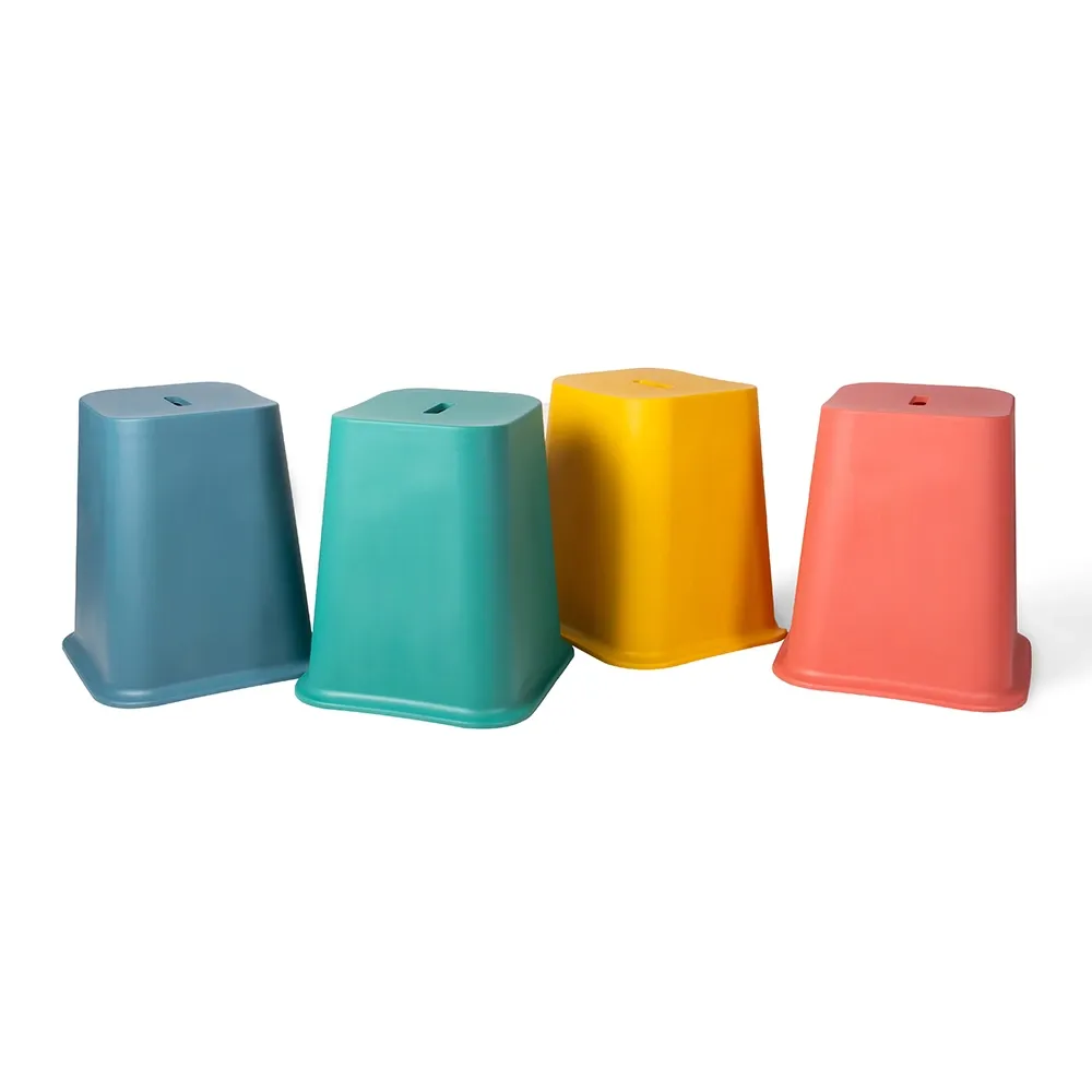 PLASTIC POP STOOL